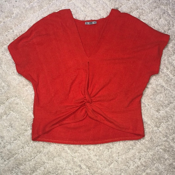 Zara Tops - ZARA CROP TOP